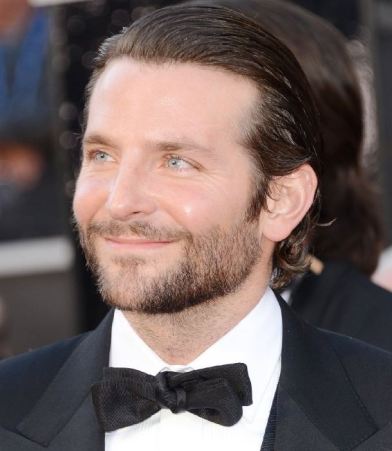Oscar-Bradley-Cooper-red-carpet-2013