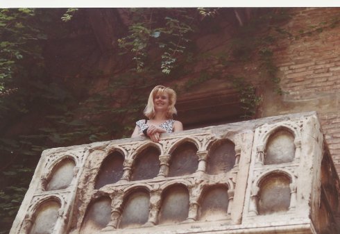 Verona-Italy-Juliet-balcony