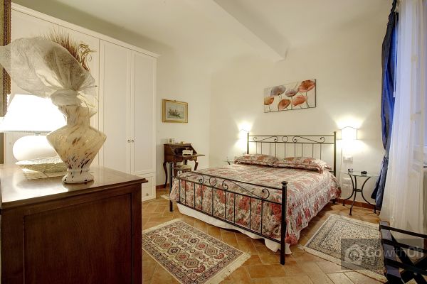 Go-with-oh-Florence-apartment