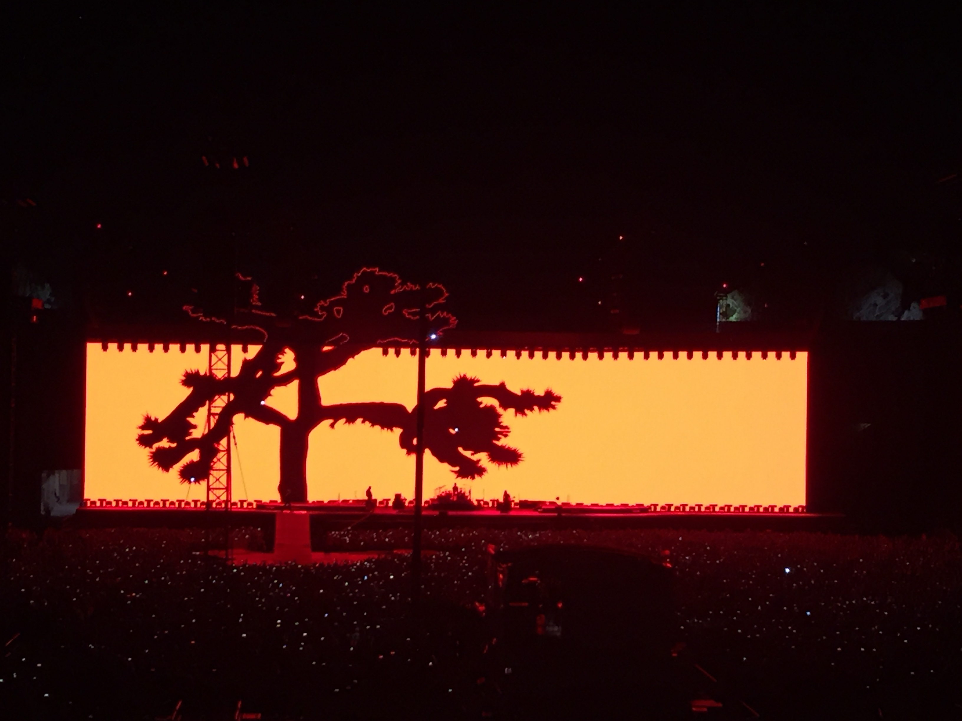 U2 Joshua Tree Tour Stage